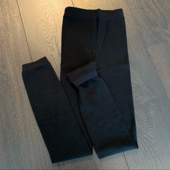 Innerwear Bundle Uniqlo HEATTECH, AIRism, Babaton, Muji - Picture 7 of 13